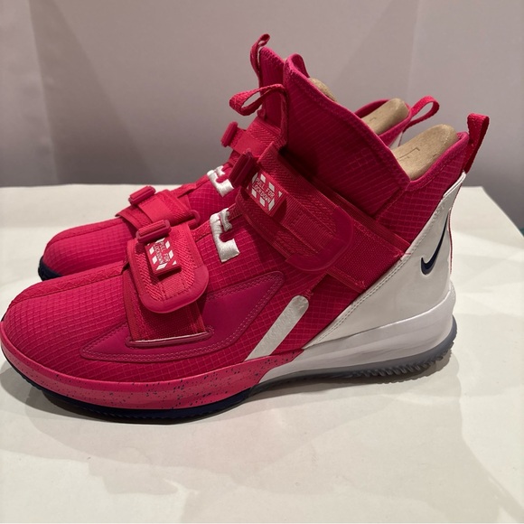 Nike Lebron Soldier 13 BREAST CANCER QS Kay Yow Men’s Size 12 CV1942-600 - Picture 1 of 16